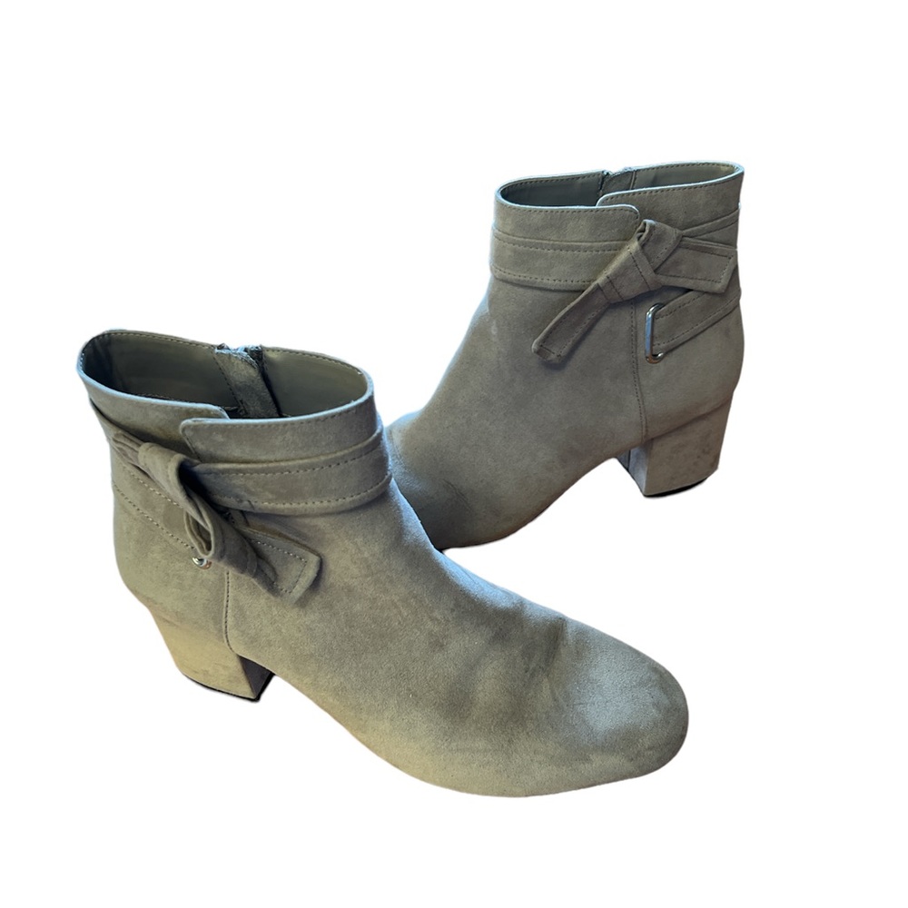 A New Day Target Beige Bow Booties Size 8.5